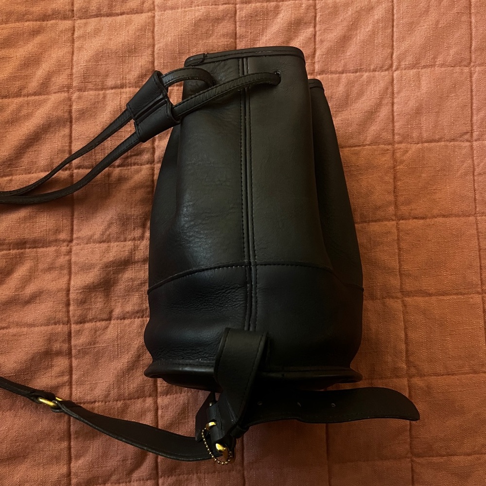 Coach Bixby Sling Bag - Navy